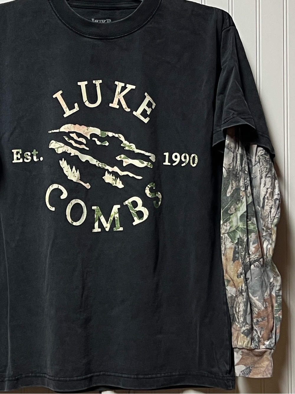 Luke Combs Concert Tour 2fer L/S Shirt M Camo New NWOT